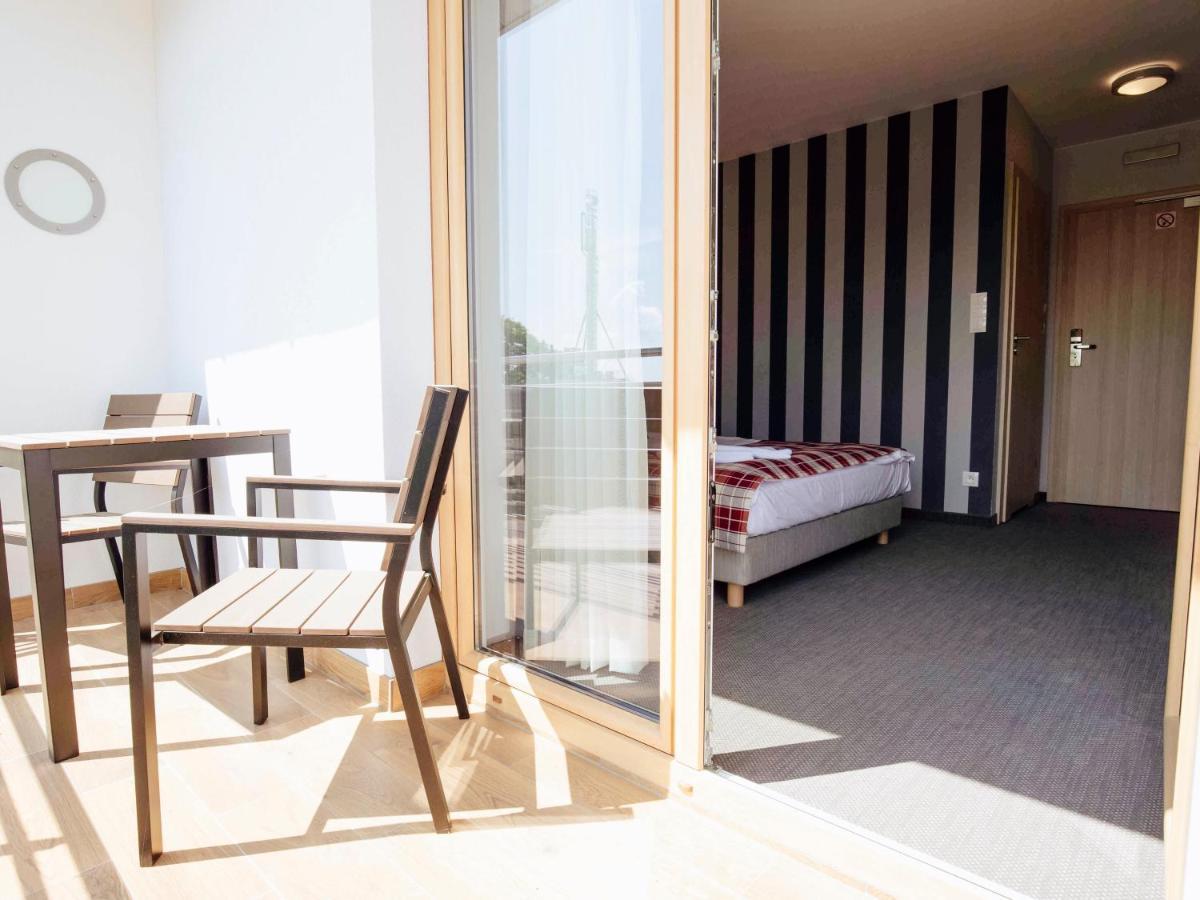 Hotel Porto Marina Krynica Morska Exterior foto